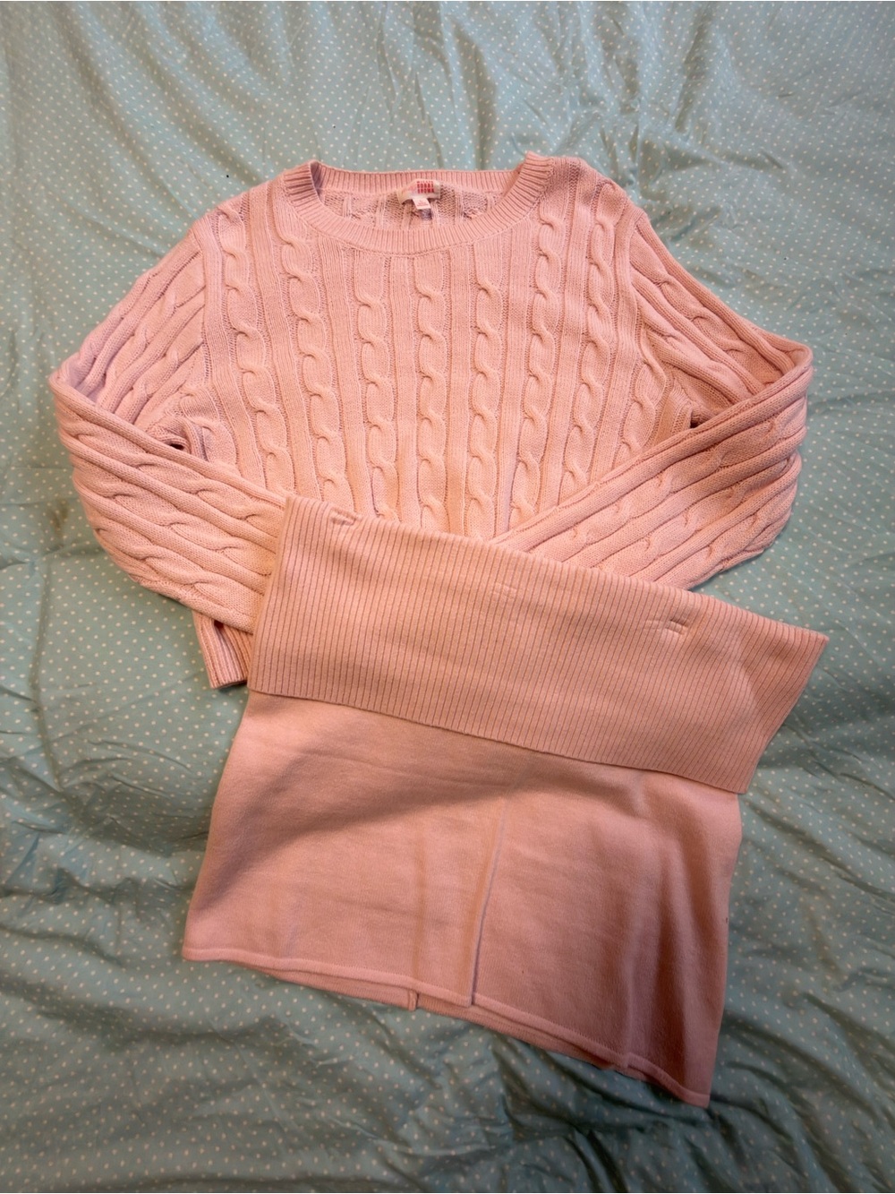 NWOT Women's Pink Cable Knit Sweater/skirt outfit
